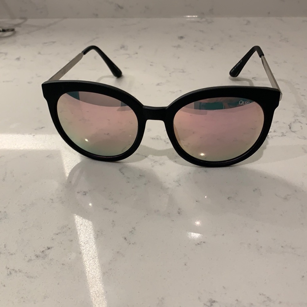 Quay x Chrisspy - Jet Lag sunglasses